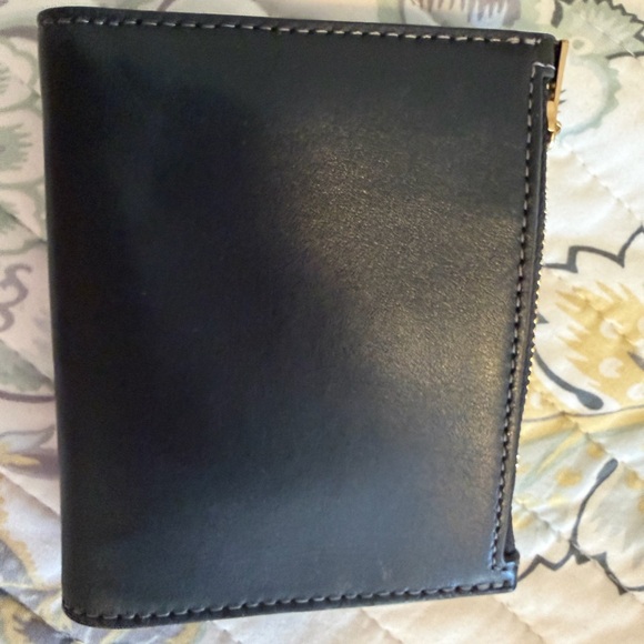 Coach Snap Bifold Wallet **Snap is MISSING** - Picture 4 of 5
